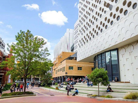 斯威本科技大学