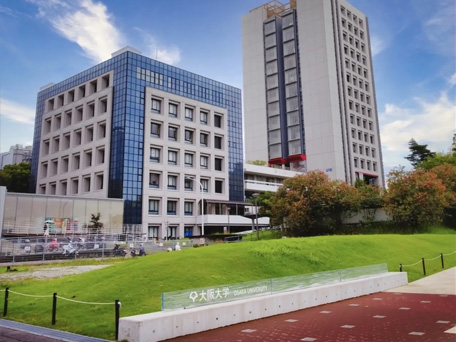 大阪大学